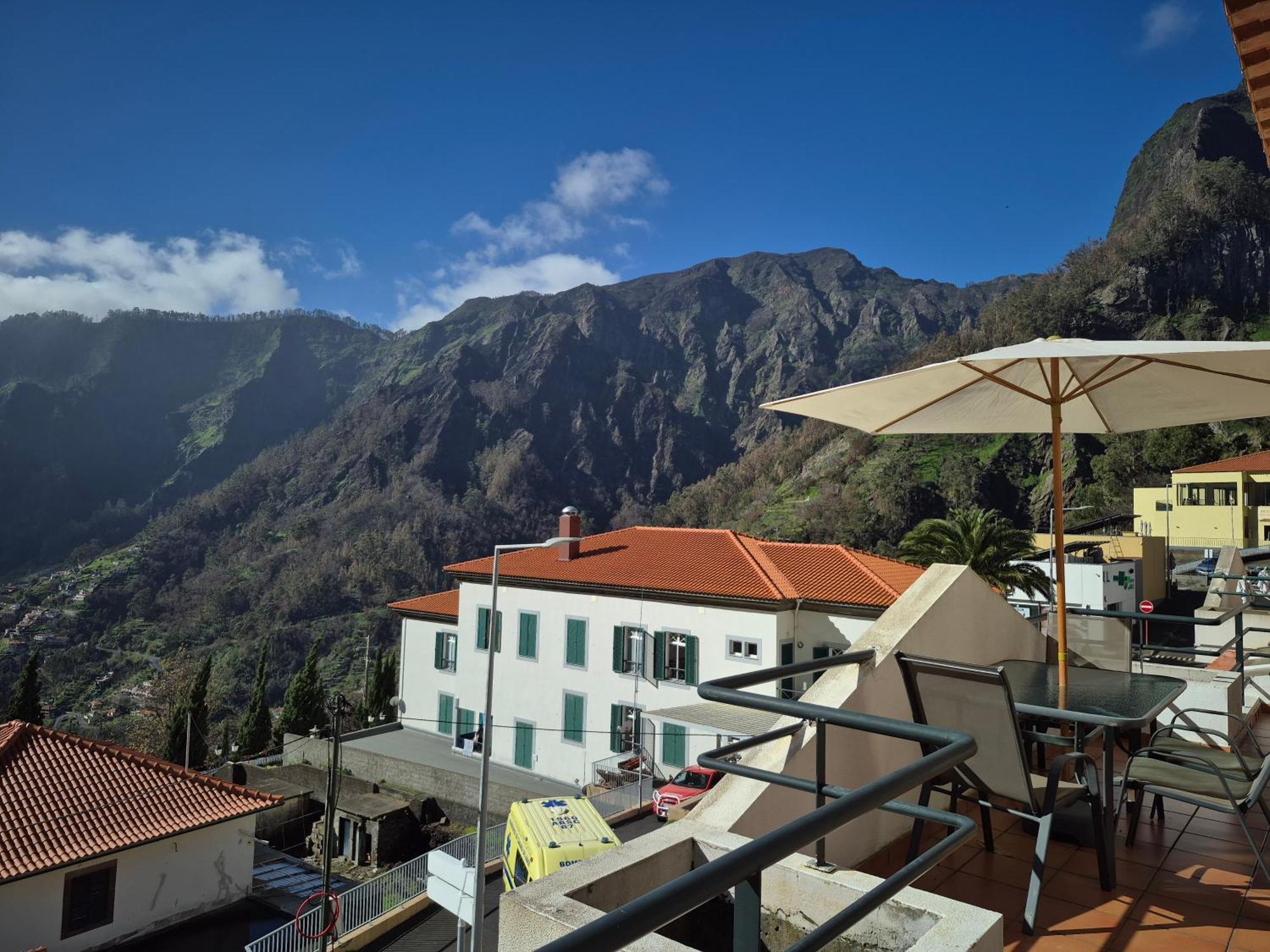 Valley Of Nuns Holiday Apartments Curral Das Freiras Bagian luar foto
